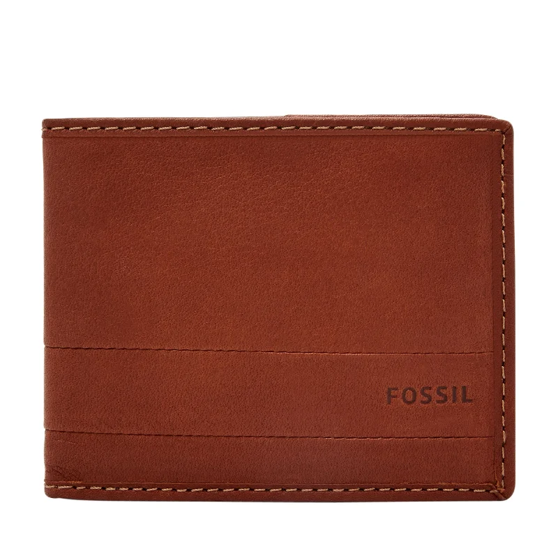 Eco-friendly money clips made from sustainable materialsFossil Men's Lufkin Leather Bifold