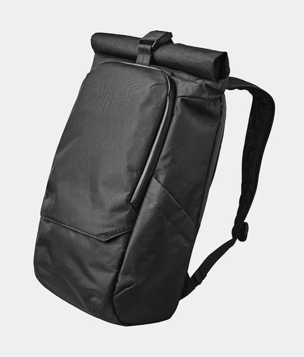 Travel bag with a retractable garment rack for easy unpackingAlpaka Shift Pack V2 - Black X-Pac VX42