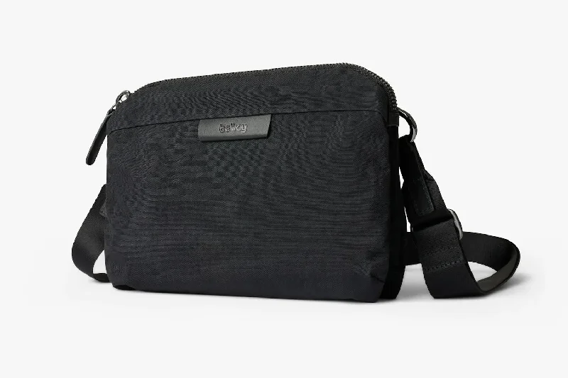 Travel bag with a detachable toiletry pouch for convenienceBellroy Tokyo Side Bag